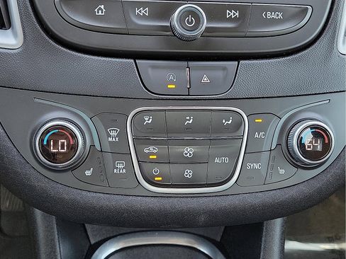 Used 2023 Chevrolet Malibu LT image 15