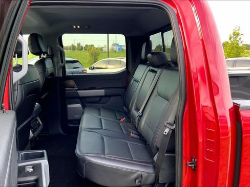 Used 2024 Ford F250 Lariat w/ Sport Appearance Package AWD/4WD image 11