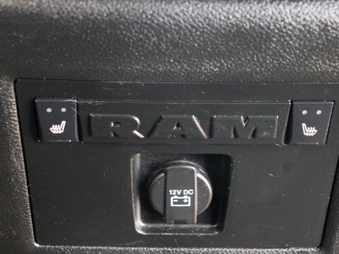 Used 2018 RAM 3500 Laramie image 38