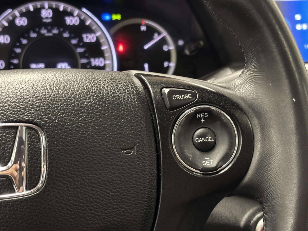 Used 2015 Honda Accord EX-L image 36
