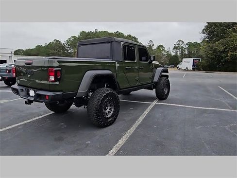 Used 2023 Jeep Gladiator Sport image 32