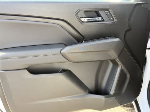 New 2025 Chevrolet Colorado LT w/ LT Convenience Package image 8