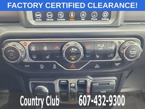 Used 2021 Jeep Gladiator Sport AWD/4WD image 15