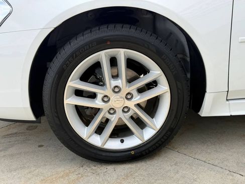 Used 2012 Chevrolet Impala LTZ FWD image 32