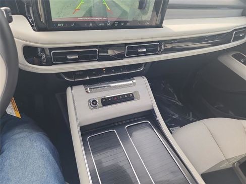 New 2026 Lincoln Aviator Reserve w/ Jet Appearance Package image 35