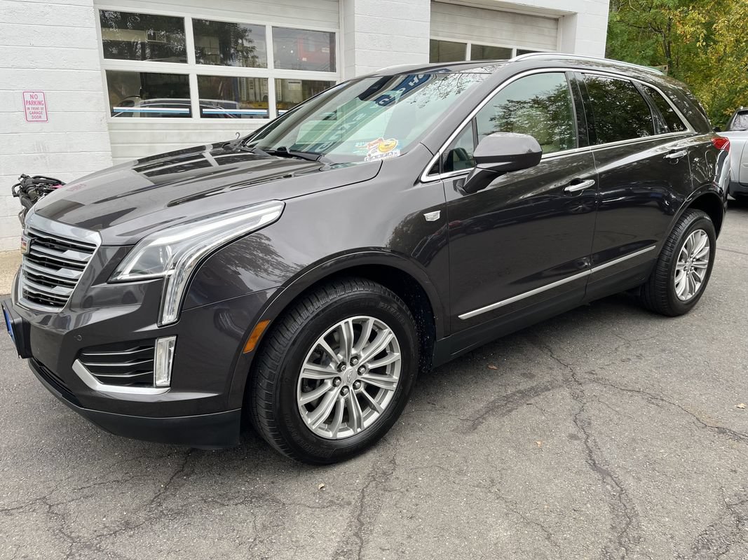 Used 2018 Cadillac XT5 Luxury w/ Driver Awareness Package AWD/4WD image 3