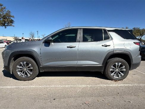 Used 2026 Chevrolet Equinox LT w/ Safety and Technology Package image 9