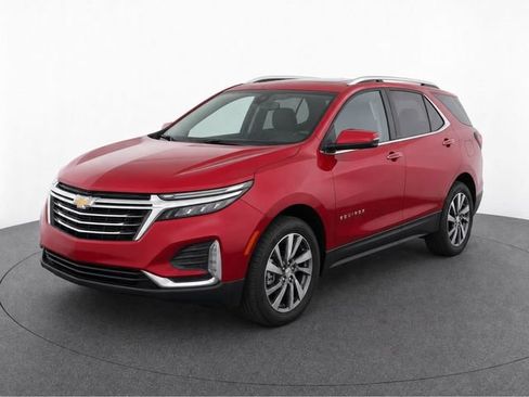 Used 2024 Chevrolet Equinox Premier FWD image 3
