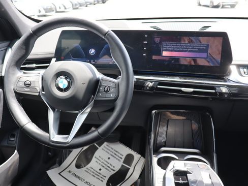 Used 2026 BMW X1 xDrive28i AWD/4WD image 12