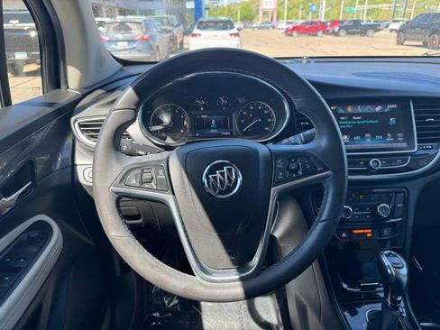 Used 2020 Buick Encore Preferred AWD/4WD image 23