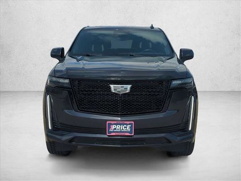 Used 2022 Cadillac Escalade Sport Platinum image 2