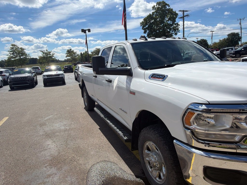 Used 2022 RAM 2500 Tradesman w/ Chrome Appearance Group AWD/4WD image 7