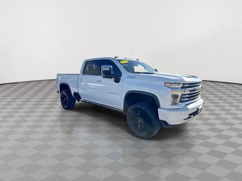 Used 2022 Chevrolet Silverado 2500 High Country image 2