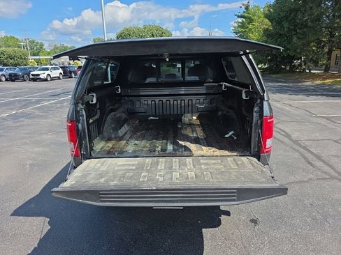 Used 2017 Ford F150 XLT w/ Equipment Group 302A Luxury AWD/4WD image 26