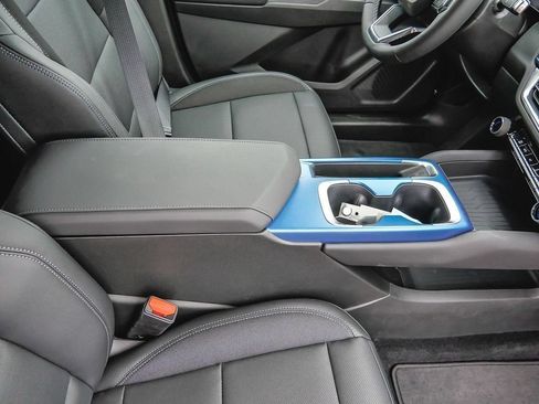 Used 2024 Chevrolet Equinox EV LT AWD/4WD image 24