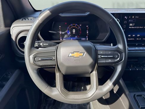 Used 2023 Chevrolet Colorado W/T image 12