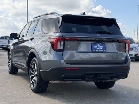 Used 2025 Ford Explorer ST-Line AWD/4WD image 7