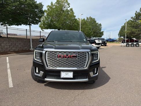 Used 2021 GMC Yukon Denali w/ Denali Premium Package AWD/4WD image 2