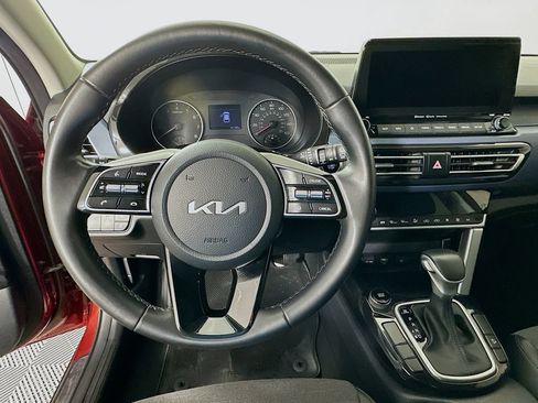 Used 2022 Kia Seltos S FWD image 11