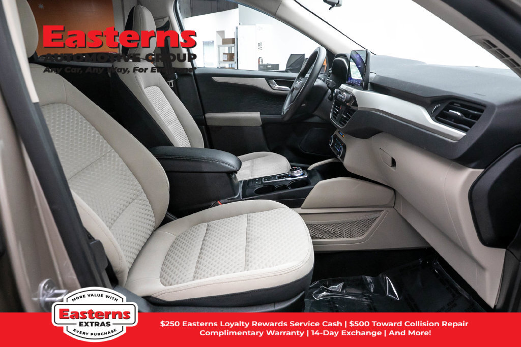 Used 2020 Ford Escape SE AWD/4WD image 25