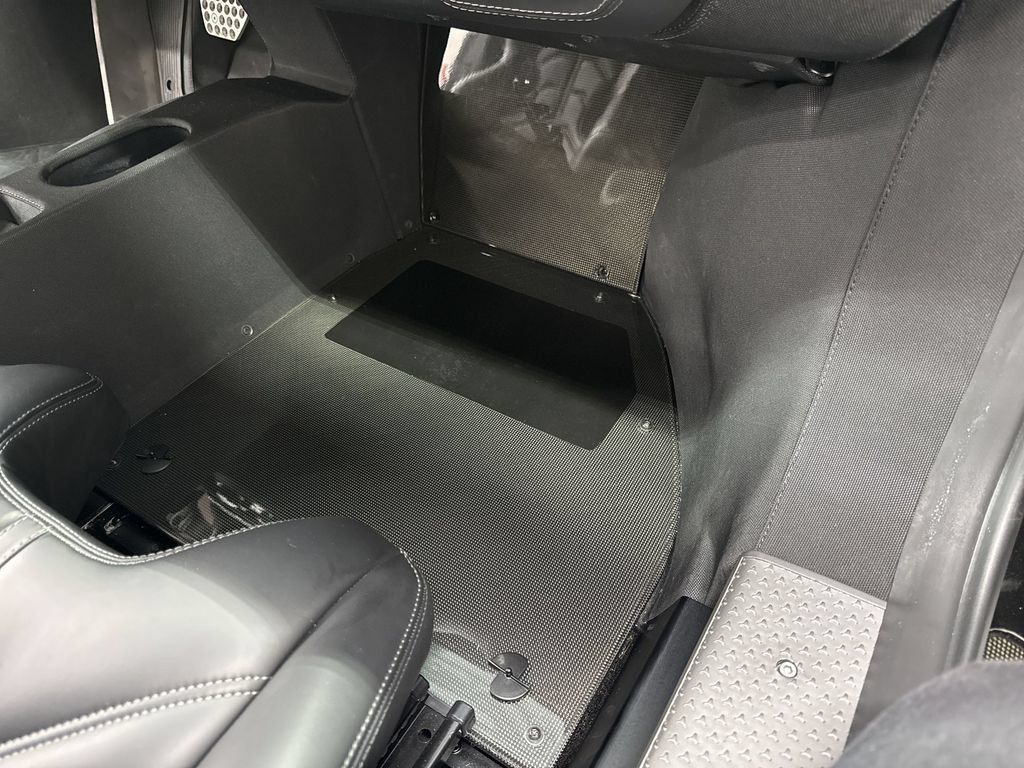 Certified 2015 Ferrari 458 Speciale Coupe RWD image 31
