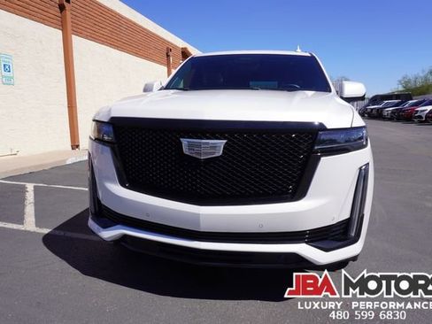 Used 2021 Cadillac Escalade Sport Platinum w/ LPO, ONYX Package image 40