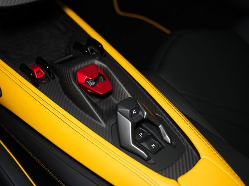 Used 2024 Lamborghini Revuelto AWD/4WD image 44