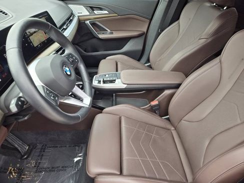 Used 2023 BMW X1 xDrive28i w/ Premium Package AWD/4WD image 12