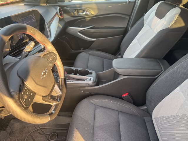 Used 2024 Chevrolet Trax RS w/ Driver Confidence Package FWD image 9