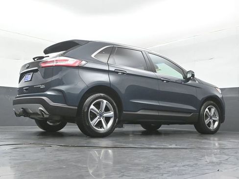 Certified 2019 Ford Edge Titanium w/ Cold Weather Package AWD/4WD image 39