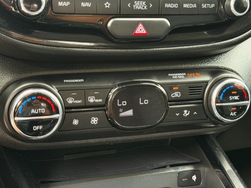 Certified 2024 Kia Soul EX FWD image 30