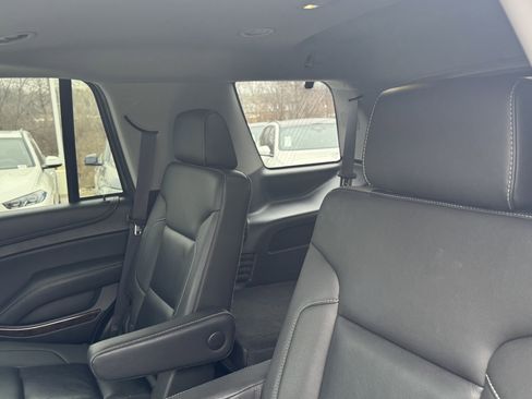 Used 2017 Chevrolet Tahoe LT w/ LT Signature Package image 31