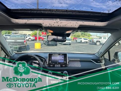 Used 2019 Toyota RAV4 Limited AWD/4WD image 12
