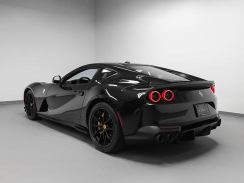 Certified 2018 Ferrari 812 Superfast RWD image 72