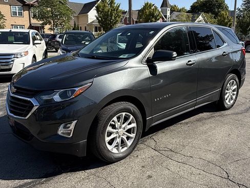 Used 2018 Chevrolet Equinox LT image 3
