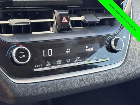 Used 2021 Toyota Corolla LE FWD image 15