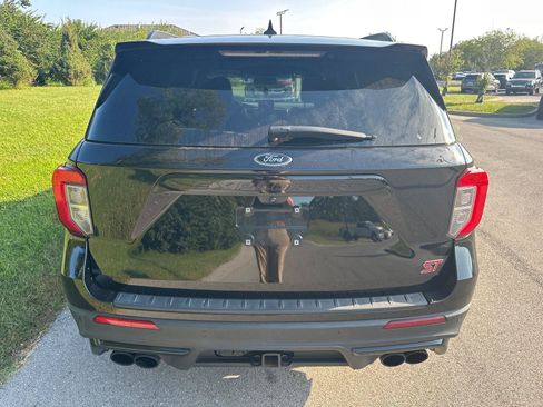 Used 2022 Ford Explorer ST w/ Equipment Group 401A AWD/4WD image 12