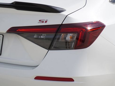 Used 2026 Honda Civic Si image 9