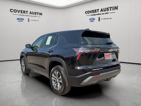 Used 2026 Chevrolet Equinox LT AWD/4WD image 3