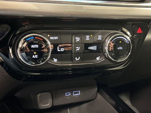 New 2026 Chevrolet Trax LT w/ Driver Confidence Package image 15