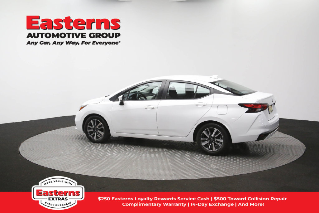 Used 2022 Nissan Versa SV FWD image 64