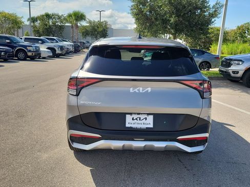 Certified 2025 Kia Sportage LX FWD image 5