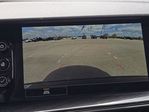 Used 2023 Buick Envision Essence image 12