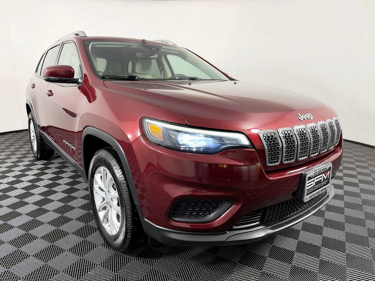 Used 2021 Jeep Cherokee Latitude AWD/4WD image 5