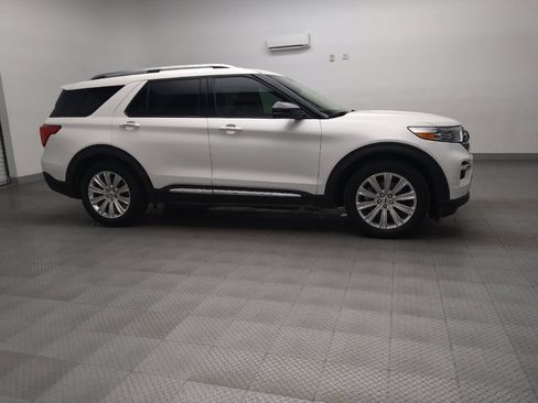 Used 2020 Ford Explorer Limited RWD image 11