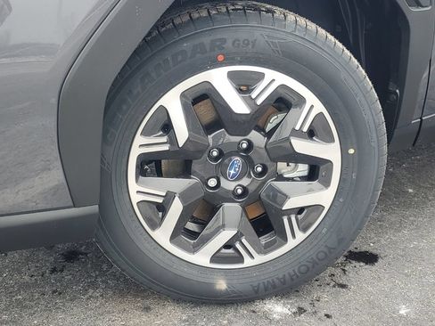 Certified 2026 Subaru Forester Premium AWD/4WD image 5