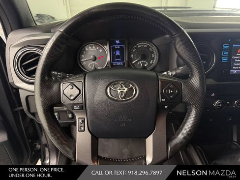 Used 2016 Toyota Tacoma TRD Sport w/ Towing Package AWD/4WD image 27