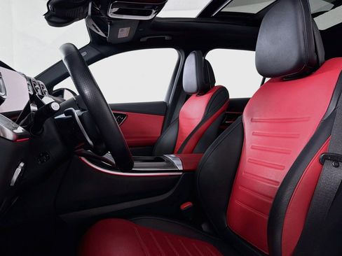 Certified 2024 Mercedes-Benz GLC 43 AMG 4MATIC image 17