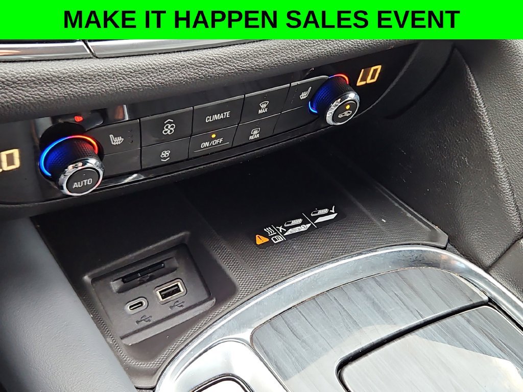 Used 2022 Buick Enclave Essence w/ Experience Buick Package FWD image 19