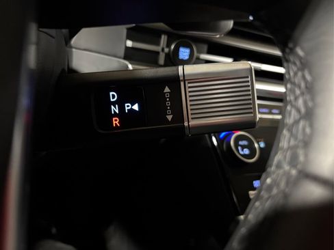 Certified 2025 Hyundai Santa Fe SEL image 30